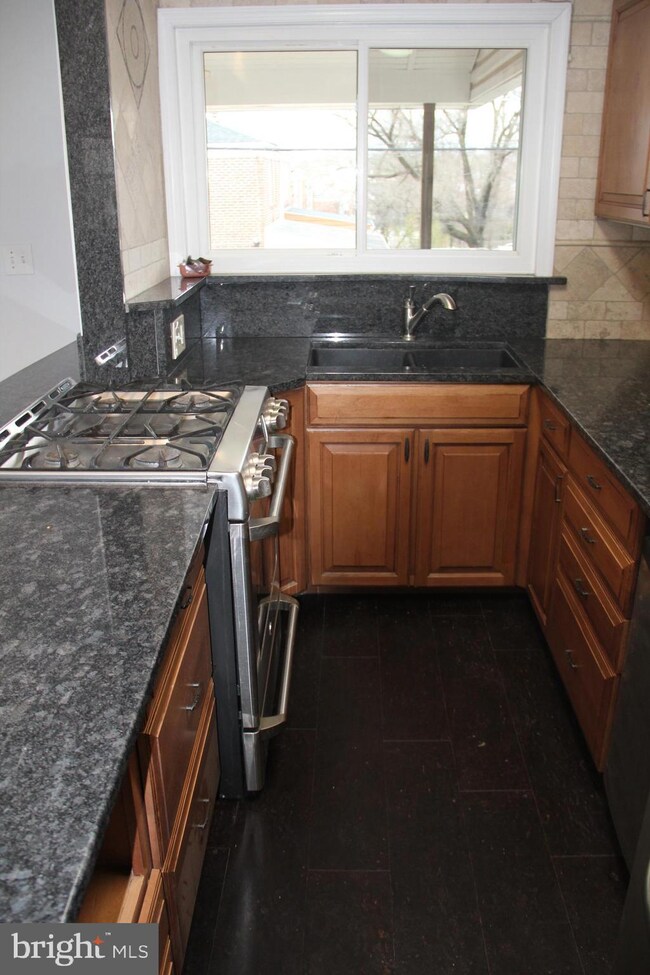 1767 White Oak Ave, Parkville, MD 21234 - photo 6