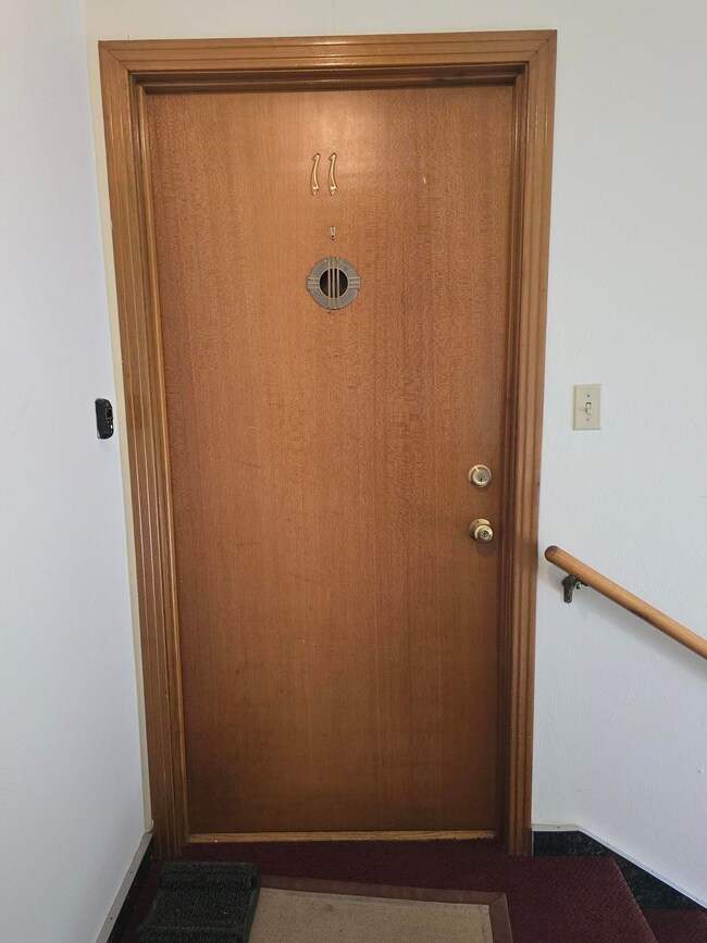 405 S Coeur D'Alene St unit 11, Spokane, WA 99201 - photo 6