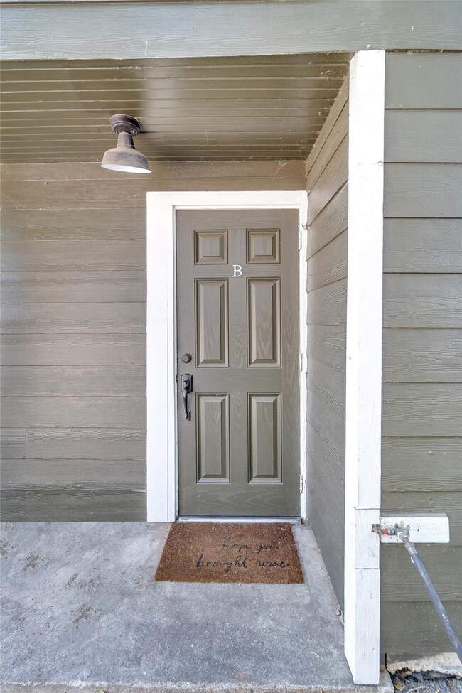 4809 Mcewen St unit B, Houston, TX 77009 - photo 3