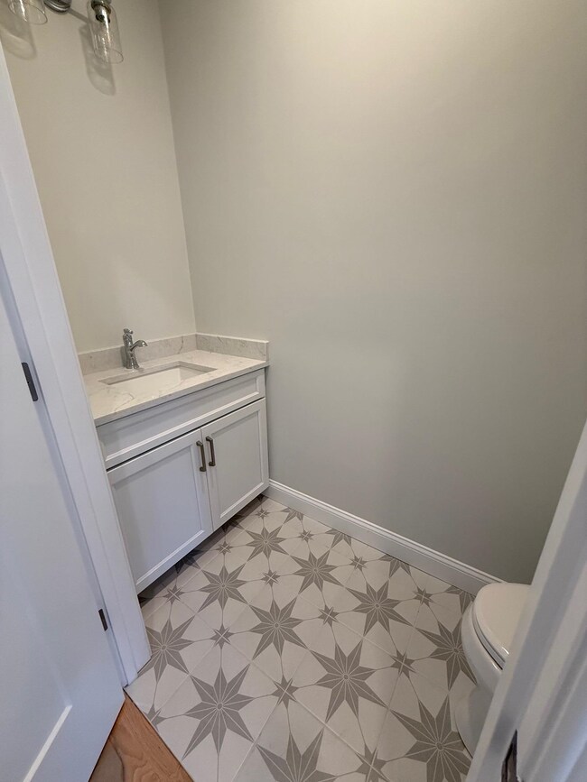 10 Mid Trail Crossing Ln, Windham, NH 03087 - photo 6