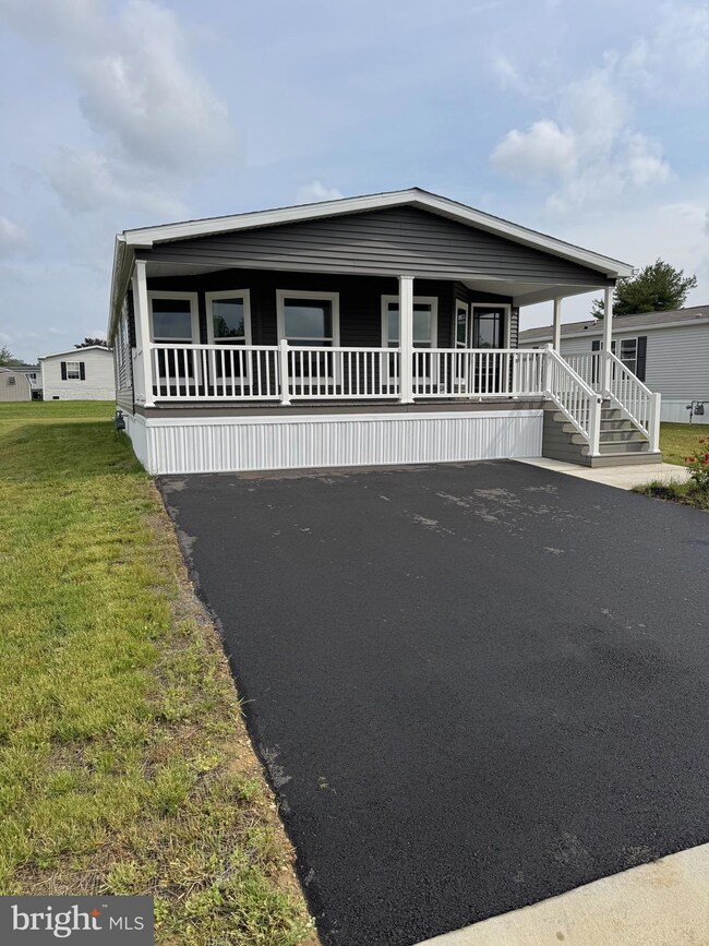 21 Evergreen Aly, Palmyra, PA 17078 - photo 2