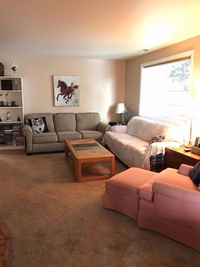 568 Village Dr unit 24, Central Point, OR 97502 - photo 5