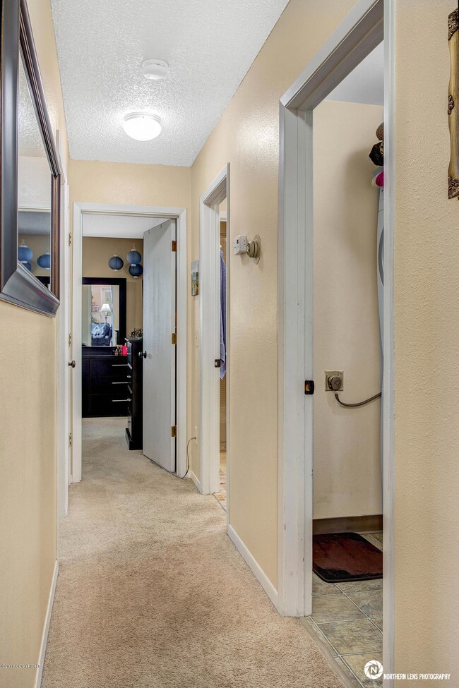 10_Hallway