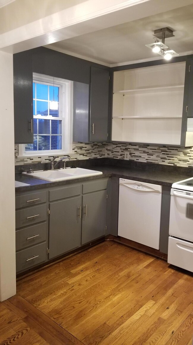 2425 Longview Ave SW unit 23, Roanoke, VA 24014 - photo 6