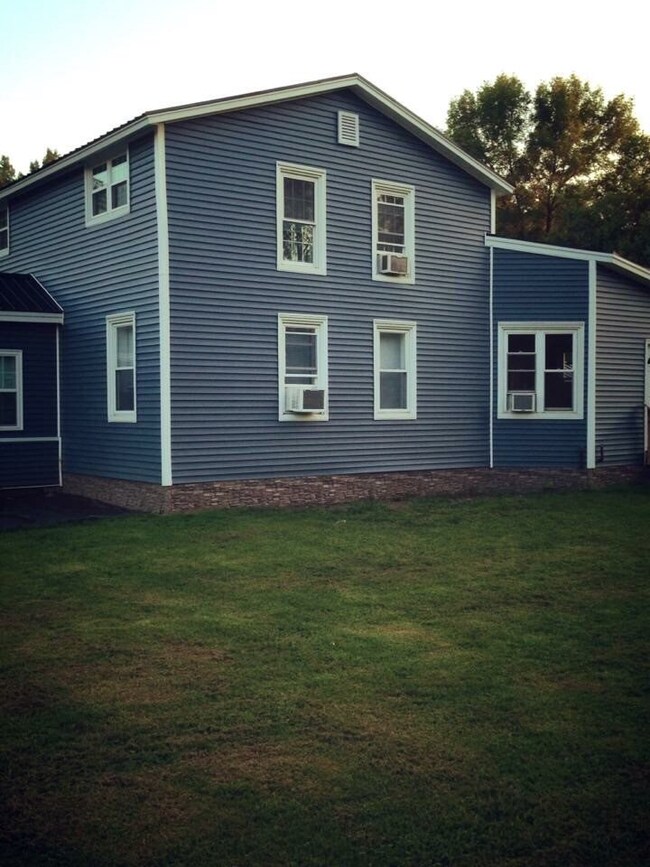 34 S River St, Swanton, VT 05488 - photo 4