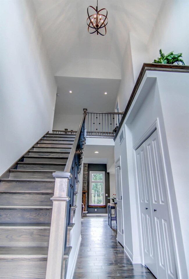 819 Estelle Ln, Crown Point, IN 46307 - photo 4