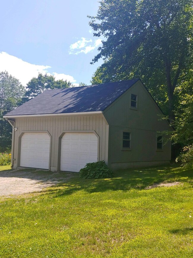 10 Lambert Rd, Freeport, ME 04032 - photo 4