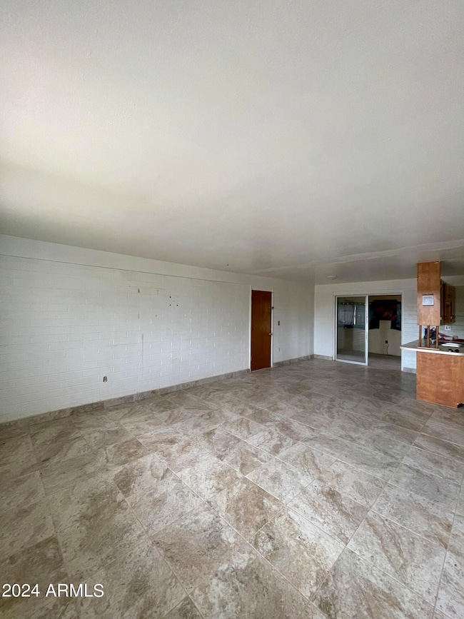 Kitchen/Living room