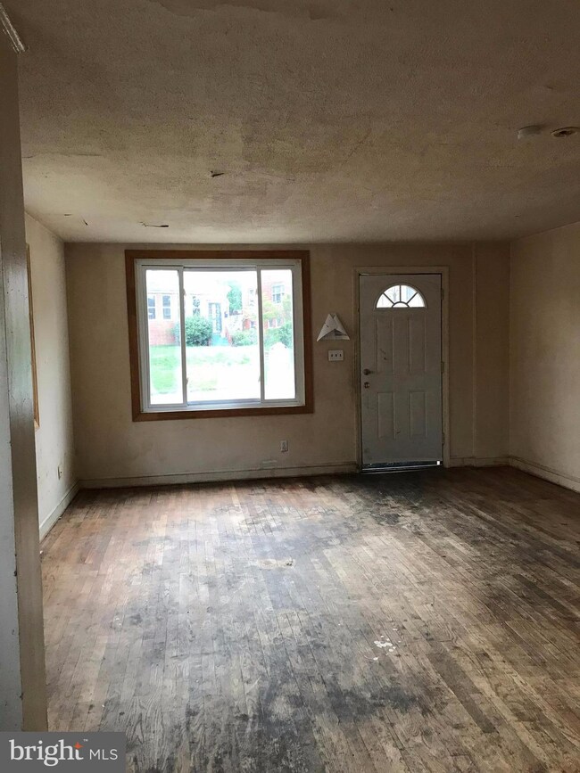 5051 Sargent Rd NE, Washington, DC 20017 - photo 3