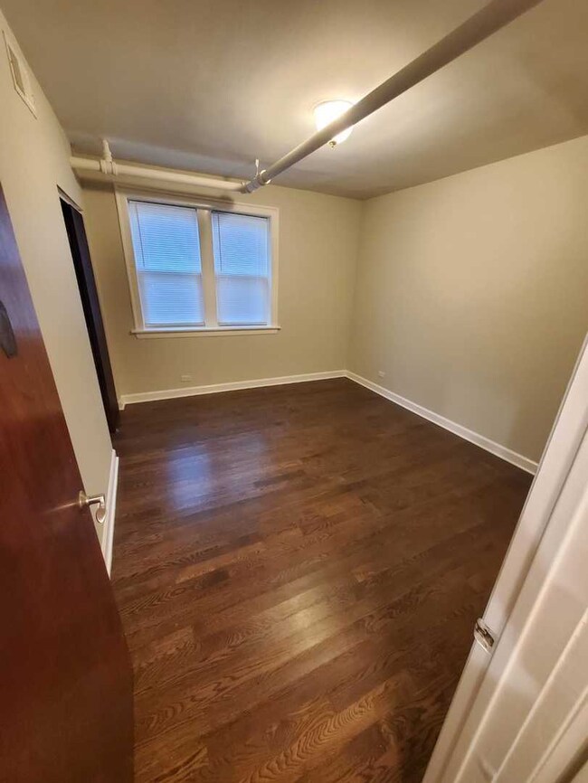 2724 W Glenlake Ave unit GARDEN, Chicago, IL 60659 - photo 5