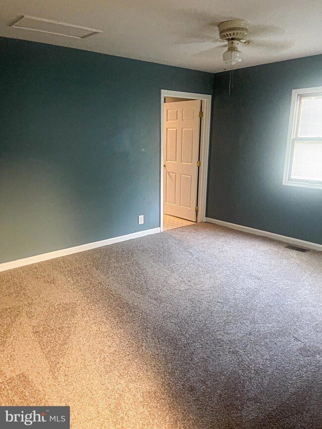 21698 Hancock Rd, Lexington Park, MD 20653 - photo 3