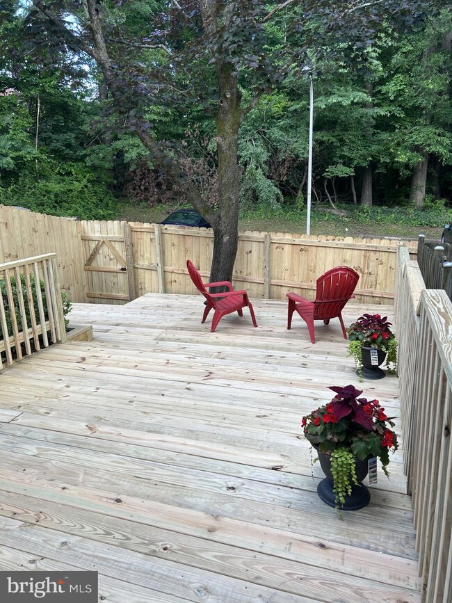 13019 Midsummer Ln, Bowie, MD 20715 - photo 3