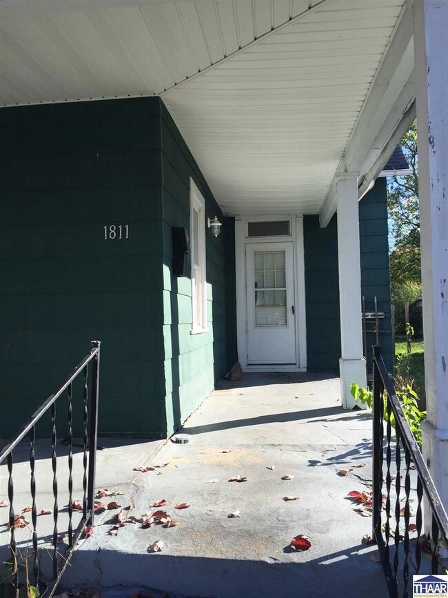 1811 Garfield Ave, Terre Haute, IN 47804 - photo 2