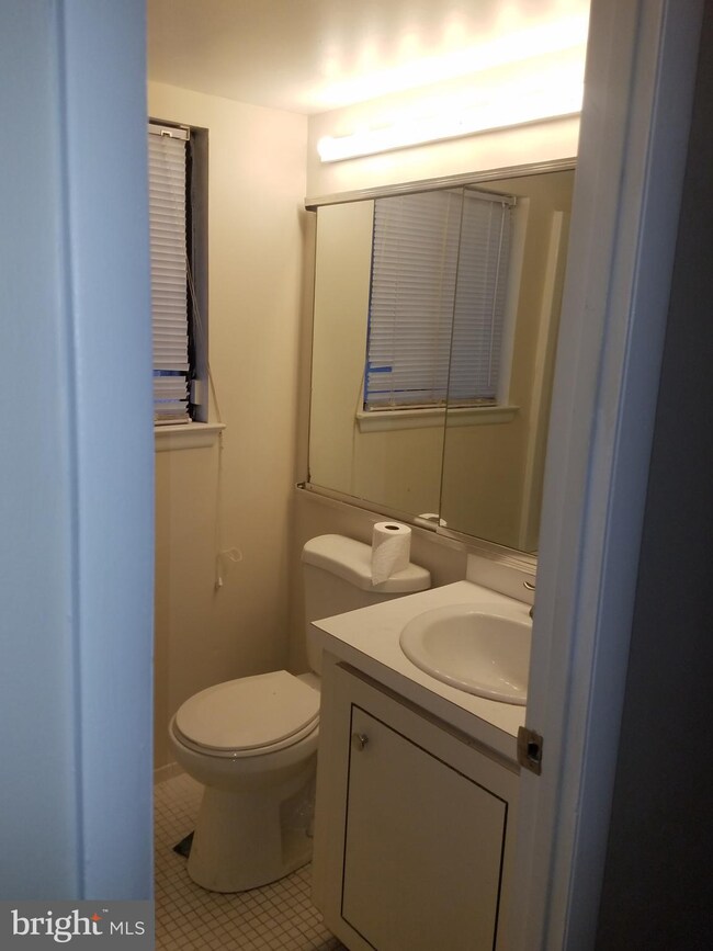 320 Saybrook Ln unit 11A, Wallingford, PA 19086 - photo 6