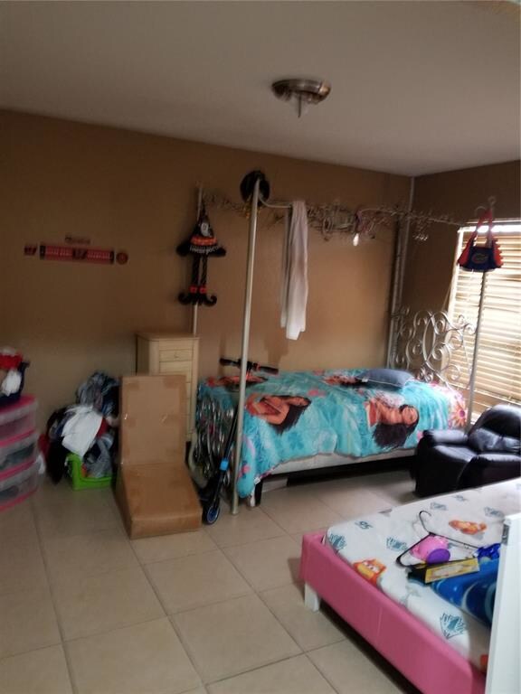 room on the right made as a 6th bedroom on the rig