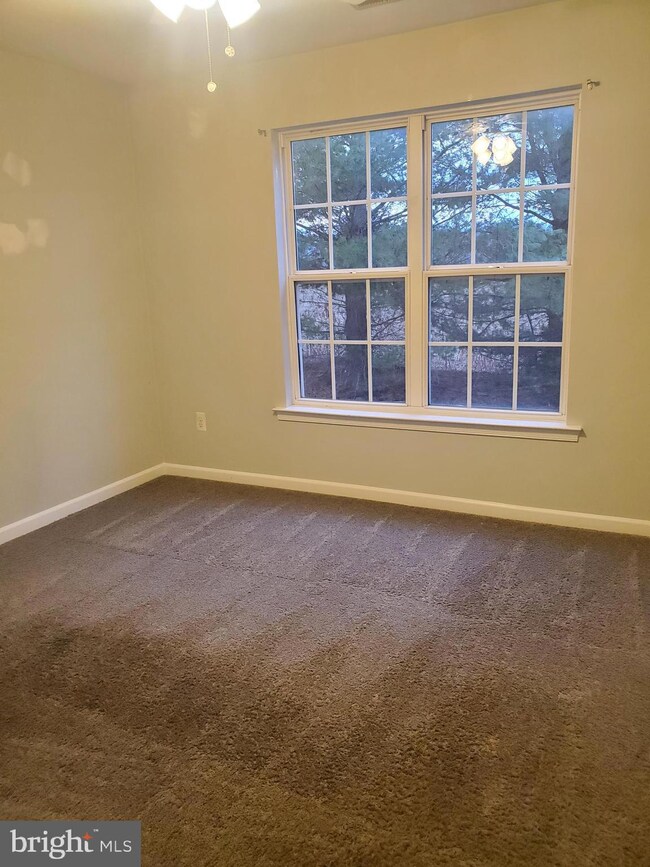 2014 Windsong Dr unit 2D, Hagerstown, MD 21740 - photo 3