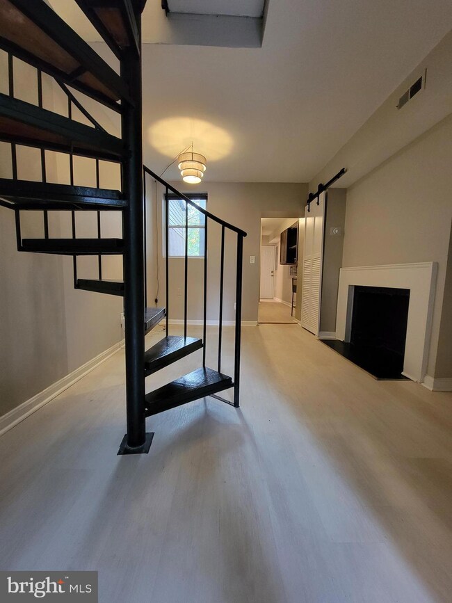 30 S Arlington Ave, Baltimore, MD 21223 - photo 5