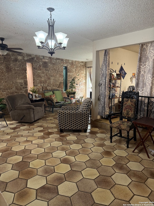 1422 E Sunshine Dr, San Antonio, TX 78228 - photo 5