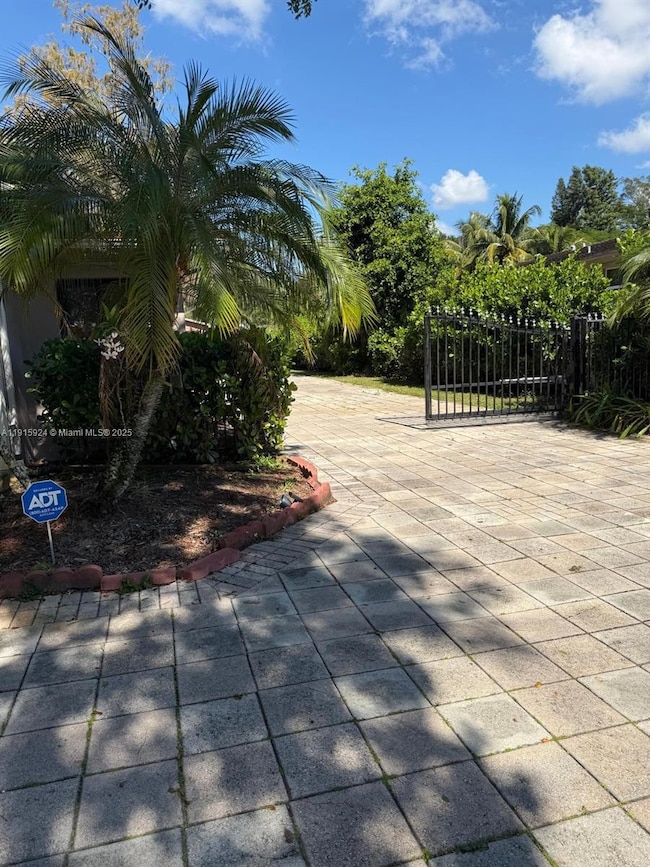 5461 W Broward Blvd, Plantation, FL 33317 - photo 5