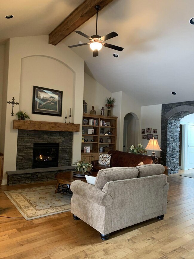 20174 Stonegate Dr, Bend, OR 97702 - photo 5