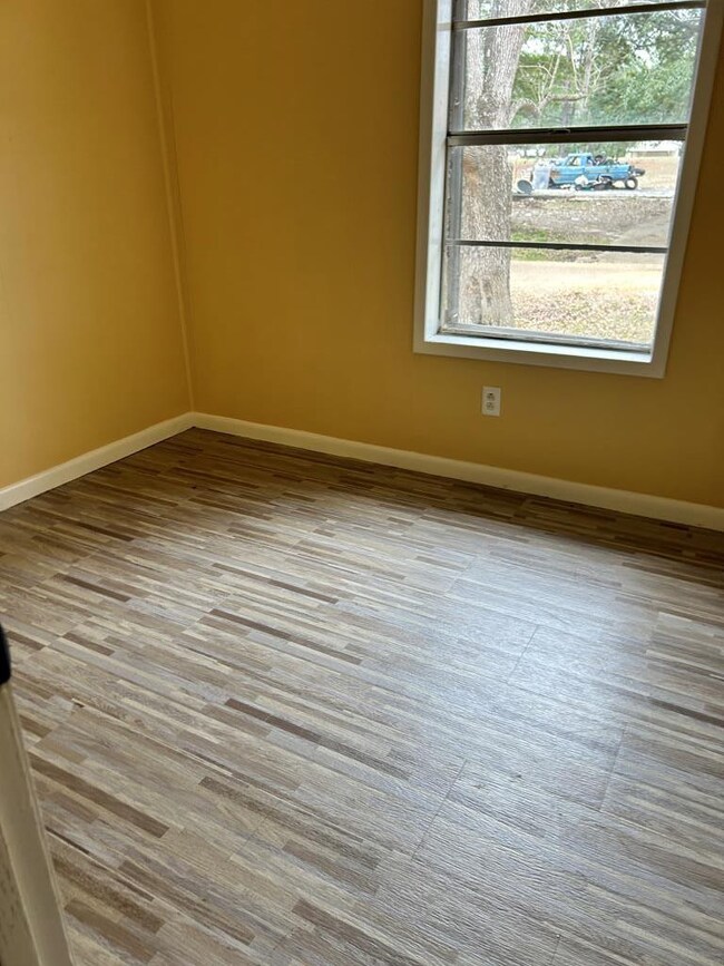 525 3rd St, Magnolia, MS 39652 - photo 7