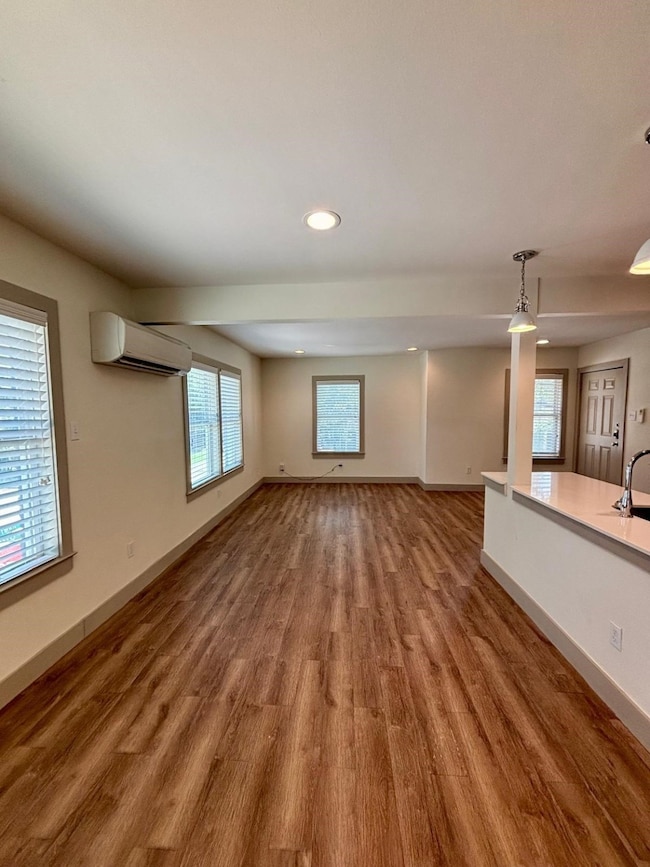 1011 Enid St unit 3, Houston, TX 77009 - photo 5