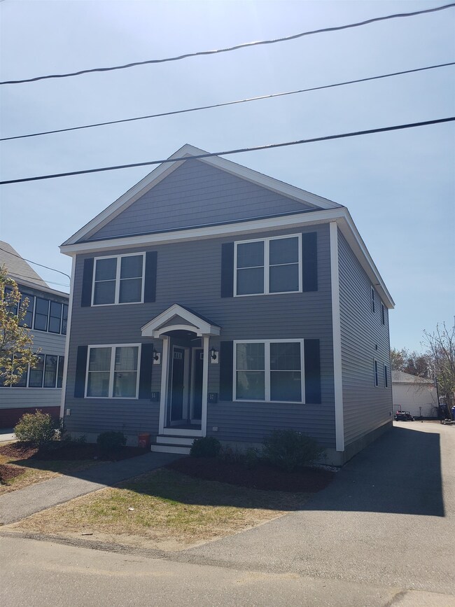 55 Plummer St, Manchester, NH 03103 - photo 3