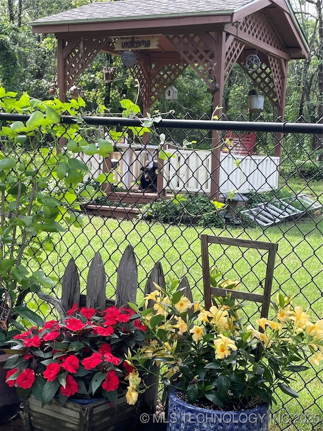 105 W Mockingbird Ln, McAlester, OK 74501 - photo 5