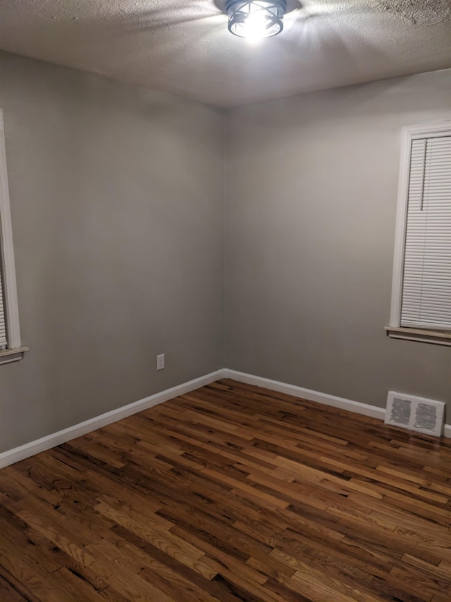 1261 E Chesterfield St, Ferndale, MI 48220 - photo 6