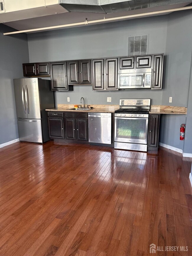 7 Division St, Somerville, NJ 08876 - photo 3