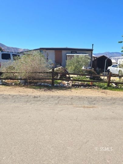 9005 Apache Dr, Weldon, CA 93283 - photo 2