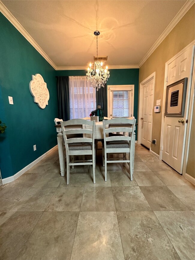 7111 W Hearthstone Green Dr, Houston, TX 77095 - photo 6