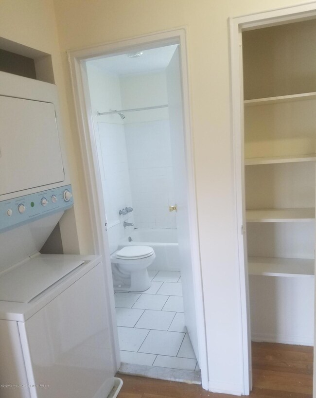 2 Sutton Dr unit P-04, Matawan, NJ 07747 - photo 6