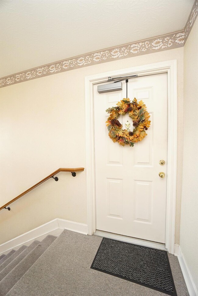 8410 Ridge Pointe Ct unit 14, Cincinnati, OH 45237 - photo 4