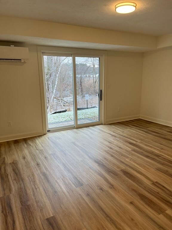 168 Lowell St unit 7, Wilmington, MA 01887 - photo 3