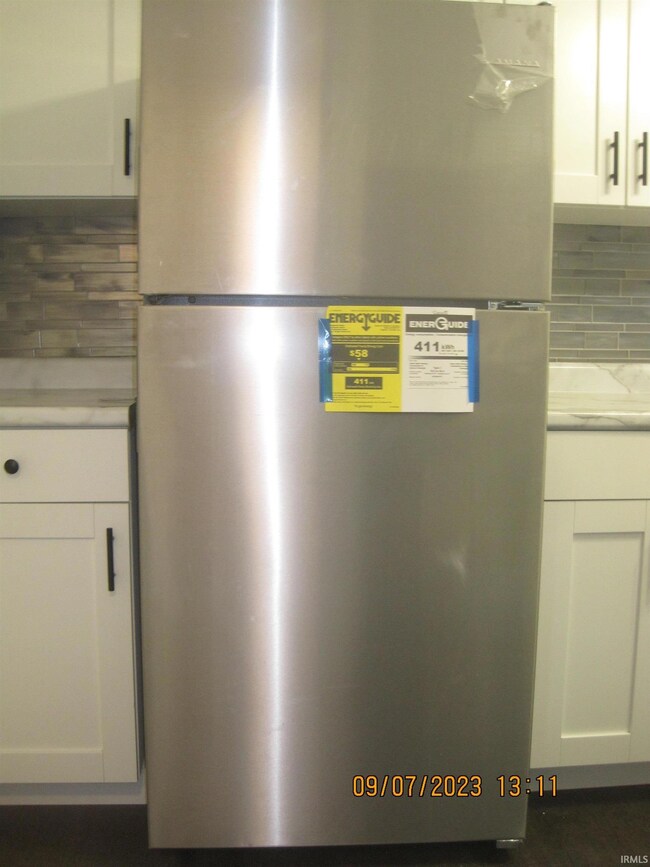 2109 S Burlington Dr, Muncie, IN 47302 - photo 5