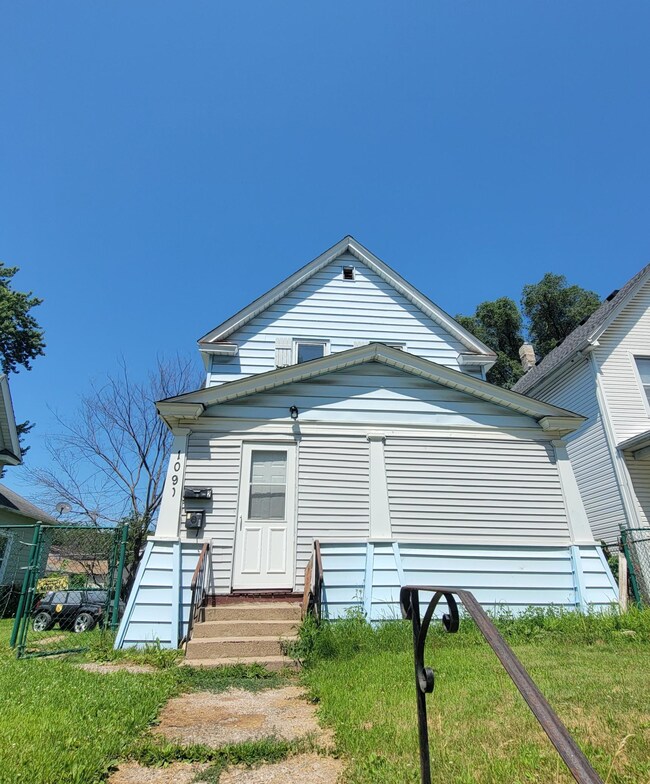 1091 Minnehaha Ave E, Saint Paul, MN 55106 - photo 2