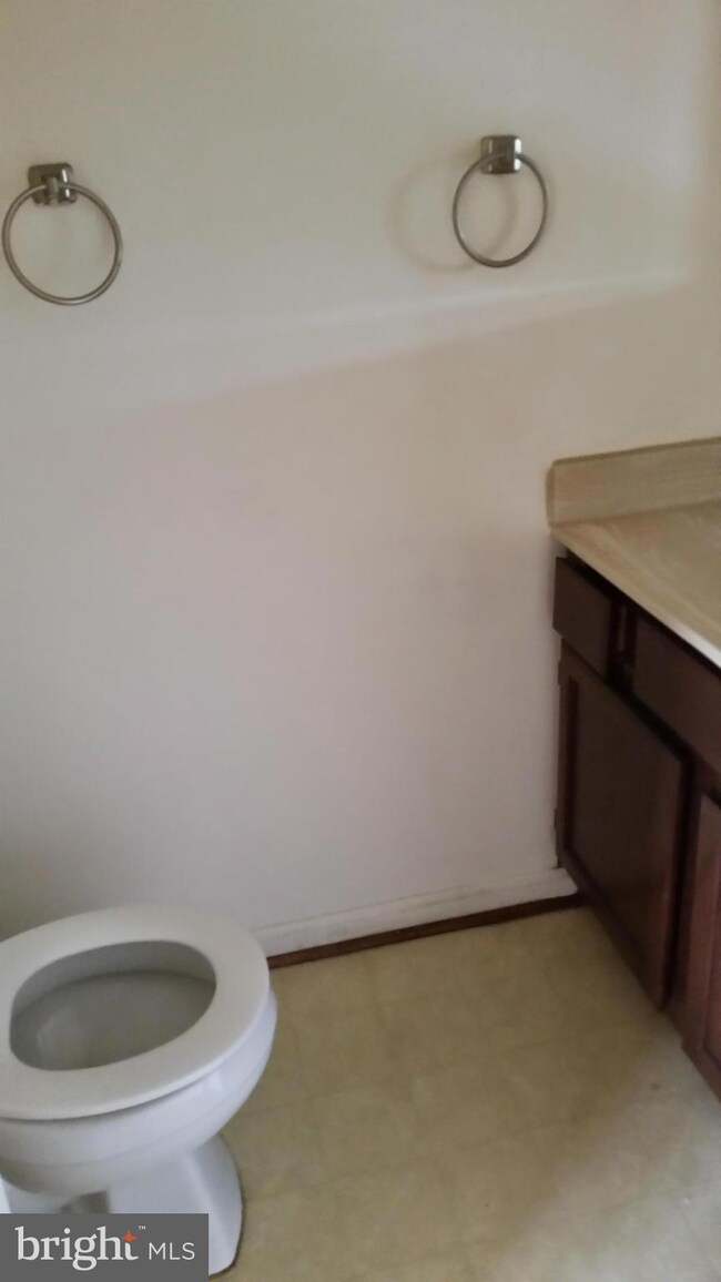 3405 Tuckahoe Ct, Dumfries, VA 22026 - photo 6