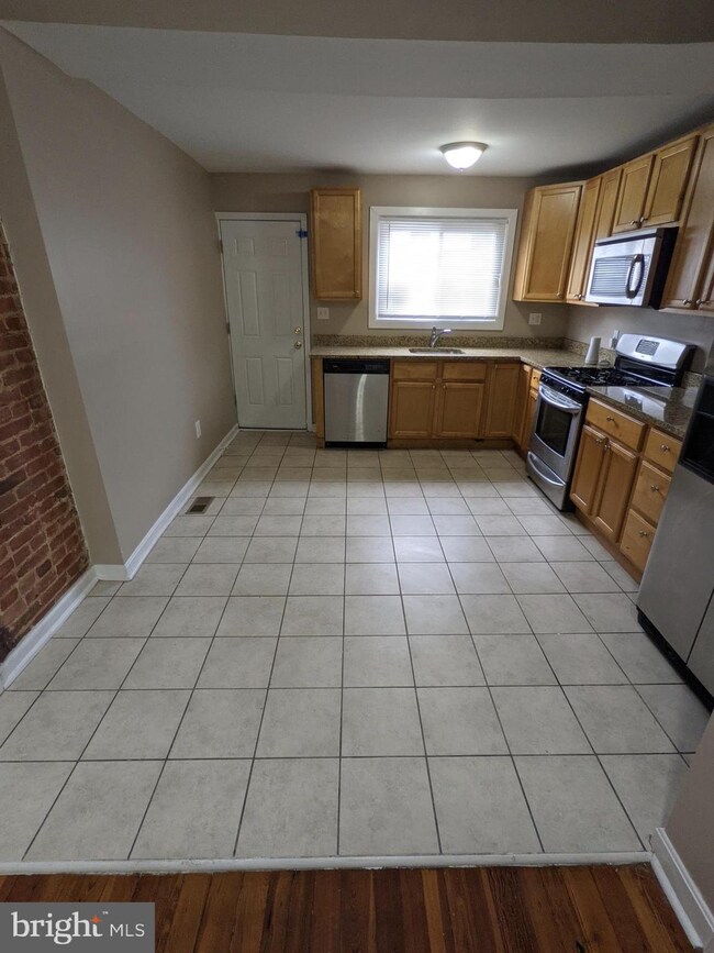 3504 E Lombard St, Baltimore, MD 21224 - photo 2