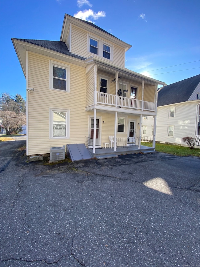 135 Elm St unit 1, Winsted, CT 06098 - photo 3
