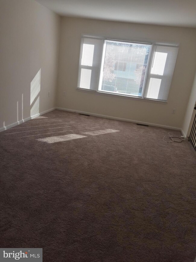 5615 Westgate Rd, Lanham, MD 20706 - photo 2