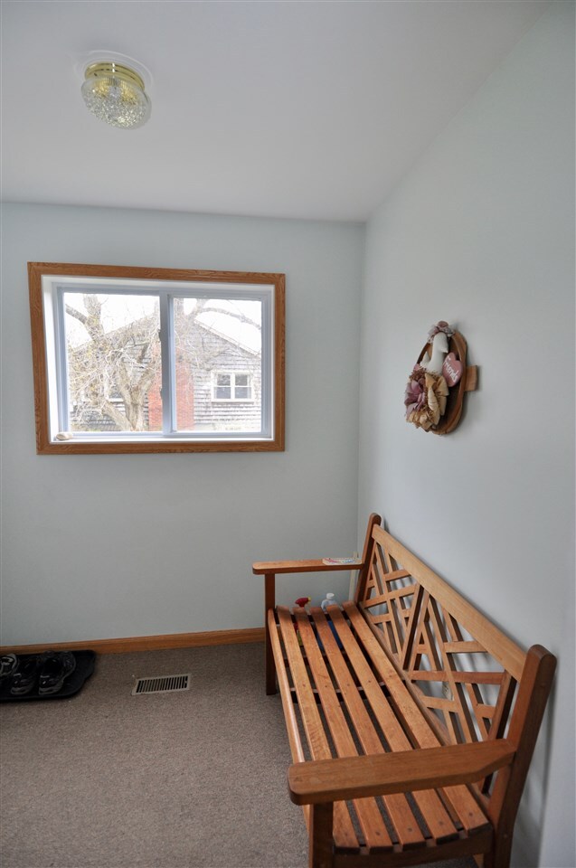 122 Dickinson Dr, Northfield, VT 05663 - photo 5