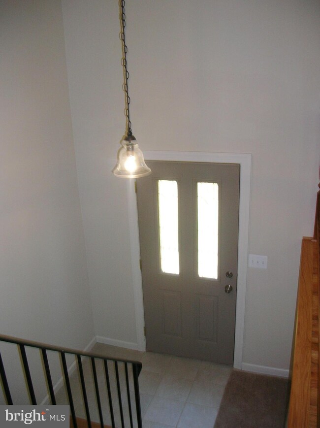 114 Shenandoah Ln, Stafford, VA 22554 - photo 2