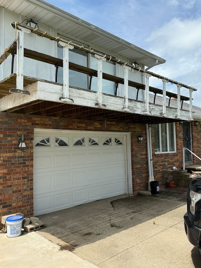 8323 E Briney Rd, Ipava, IL 61441 - photo 4