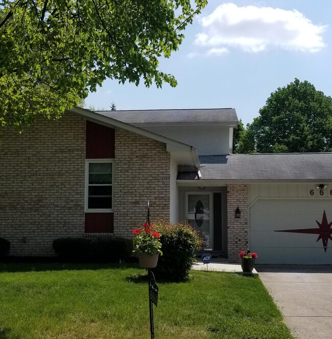 6660 Belleshire St, Columbus, OH 43229 - photo 2