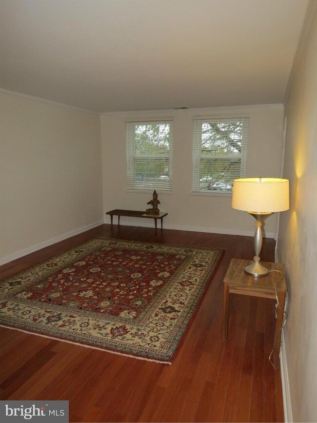 4512 36th St S unit B2, Arlington, VA 22206 - photo 2