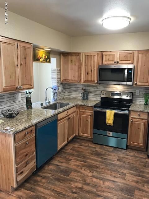 14046 N Newcastle Dr, Sun City, AZ 85351 - photo 3