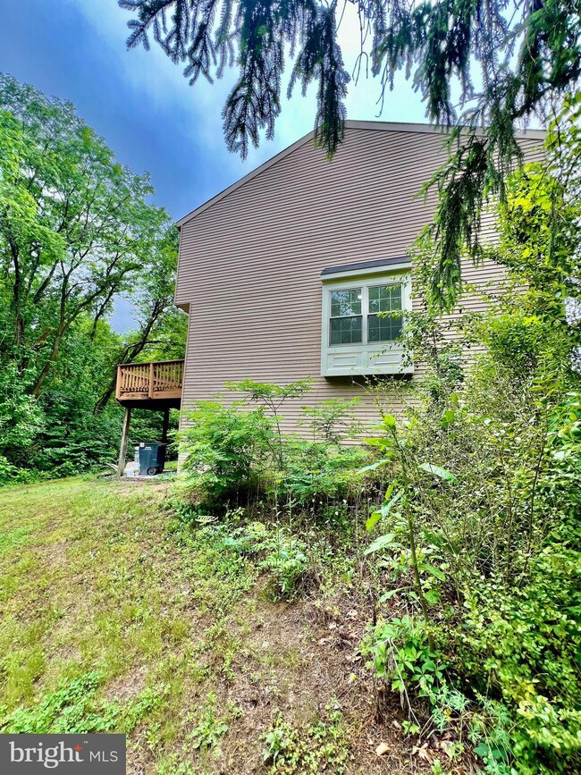 1921 Winslow Ct, Woodbridge, VA 22191 - photo 5