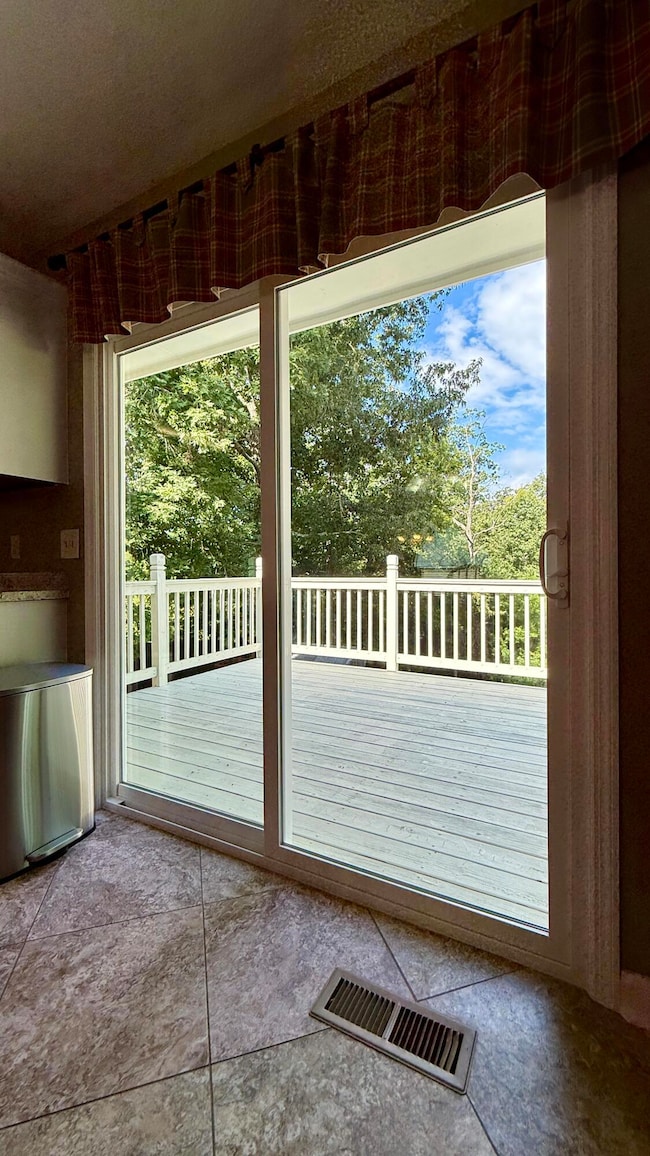 141 Debbie Ln, Ringgold, GA 30736 - photo 6