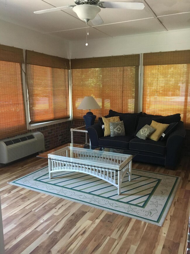 Carolina Room seaside landing